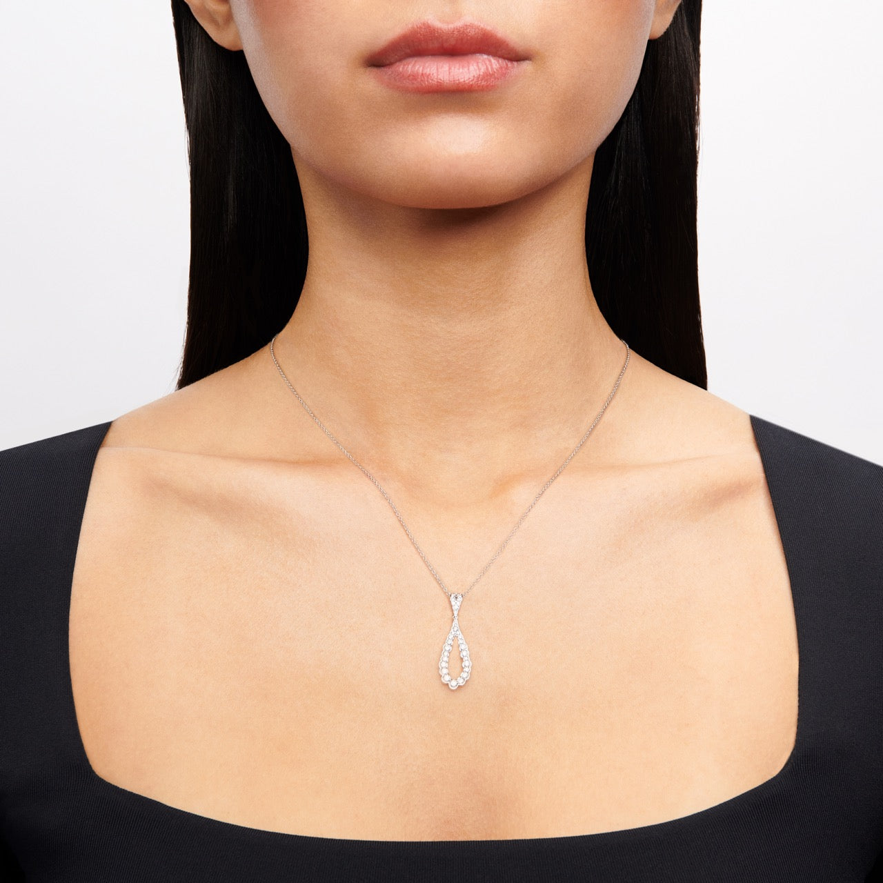 Harmonie Pendant Necklace in 18k Gold with Diamonds