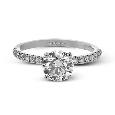 Classic Round-Cut Diamond Engagement Ring in 18k Gold