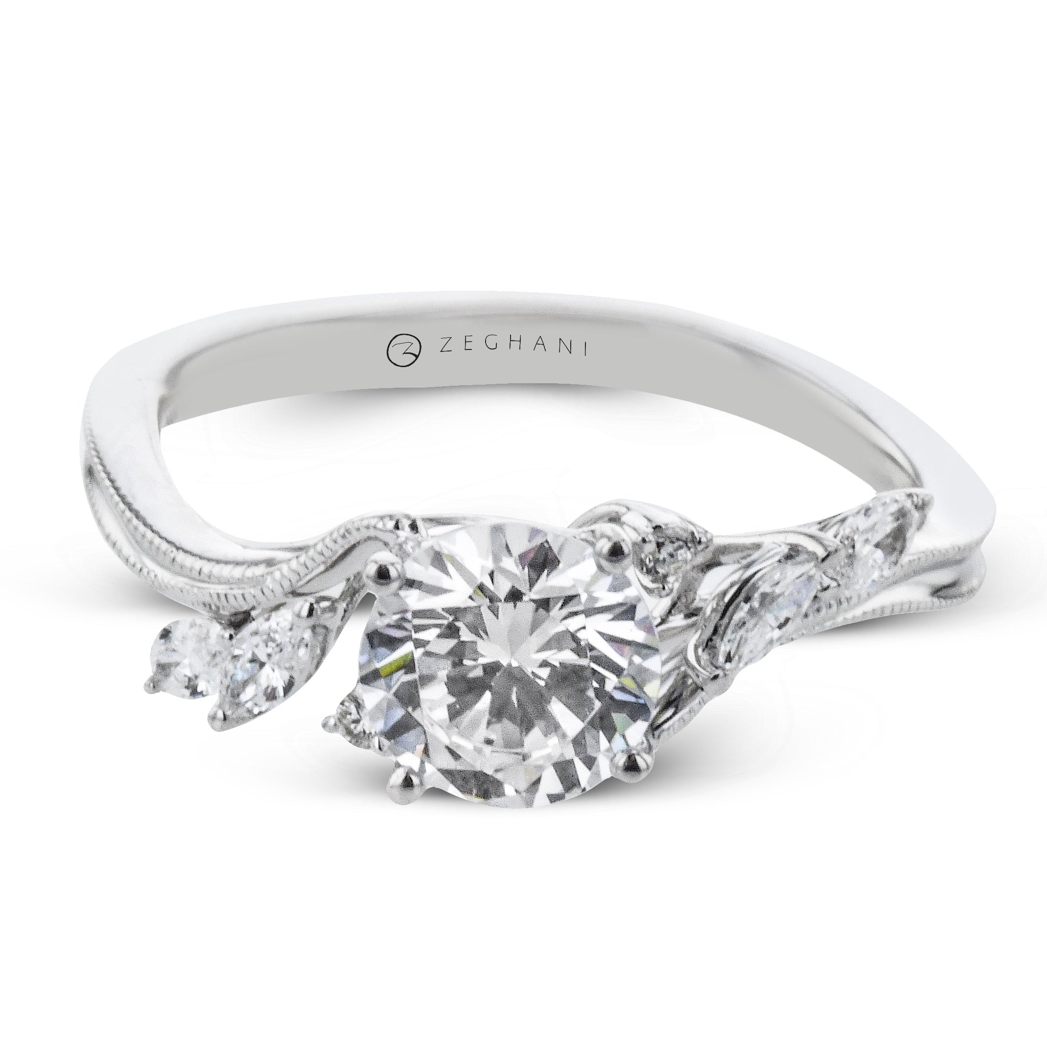 Engagement Ring in 14k Gold with Diamonds