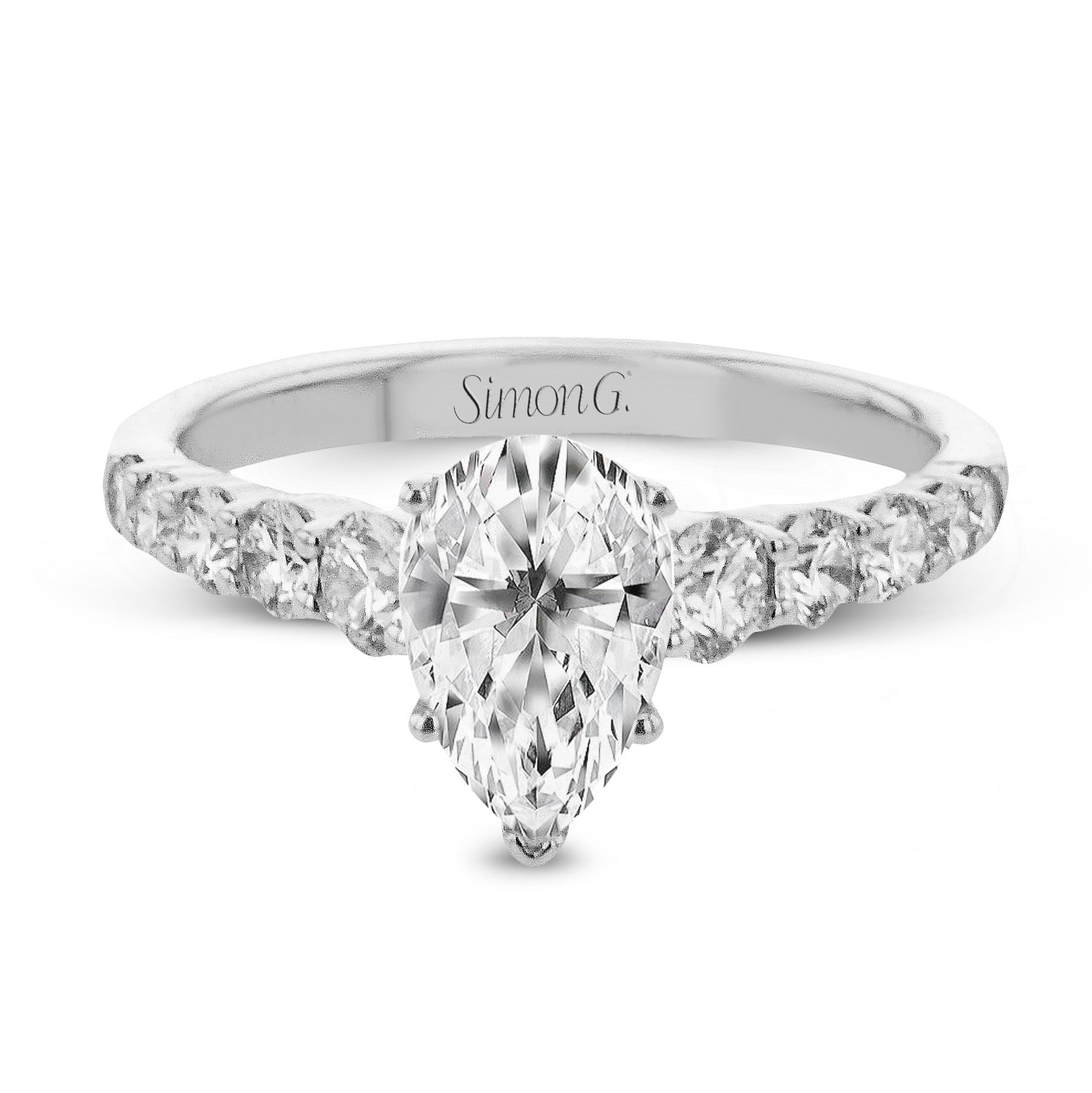 Engagement Ring in 14k Gold with Diamonds