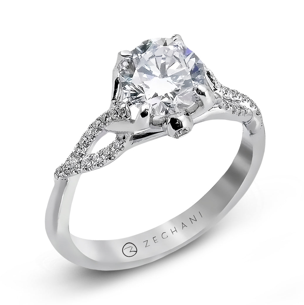 Engagement Ring in 14k Gold with Diamonds
