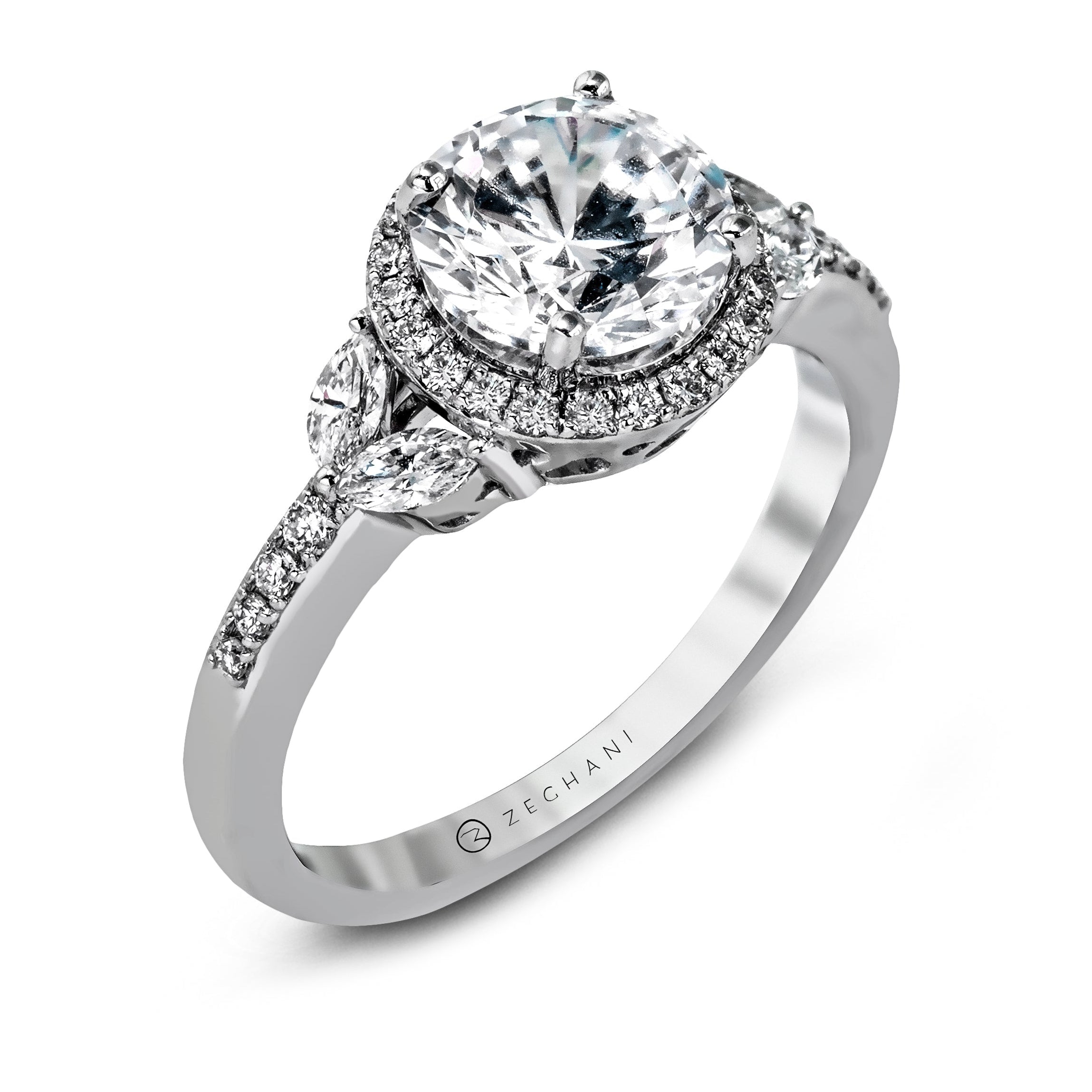 Engagement Ring in 14k Gold with Diamonds
