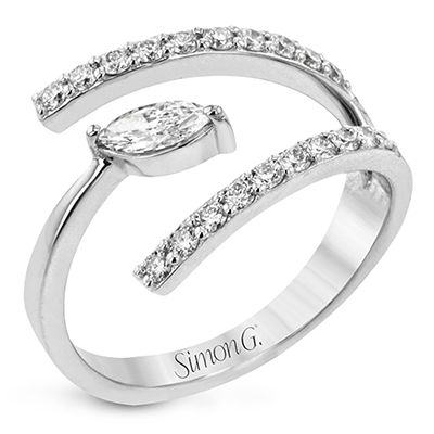 Fashion Ring in 18k Gold with Diamonds - Simon G. Jewelry