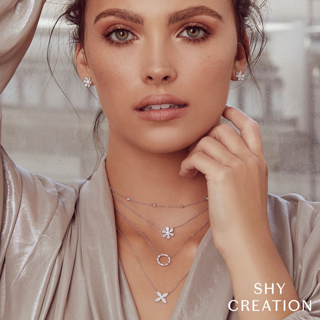 0.20CT DIAMOND FLOWER NECKLACE