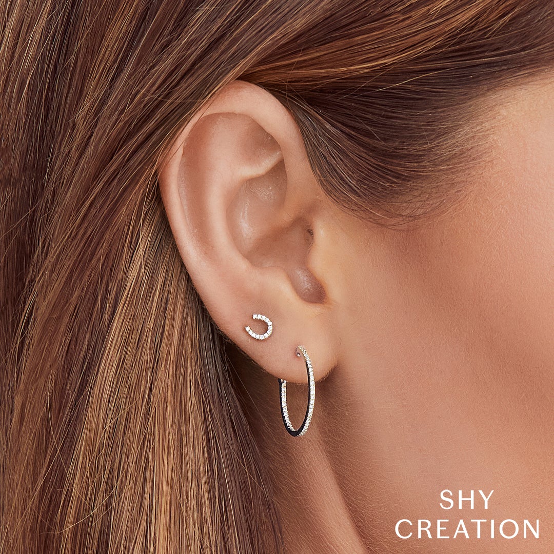 0.21CT DIAMOND HOOP EARRING