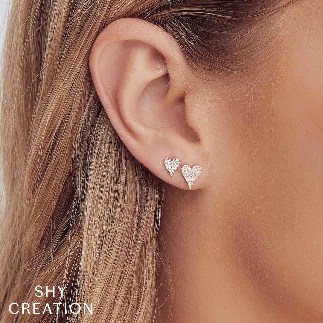 Amor 0.10 Ct. Diamond Pave Heart Stud Earrings - Mini